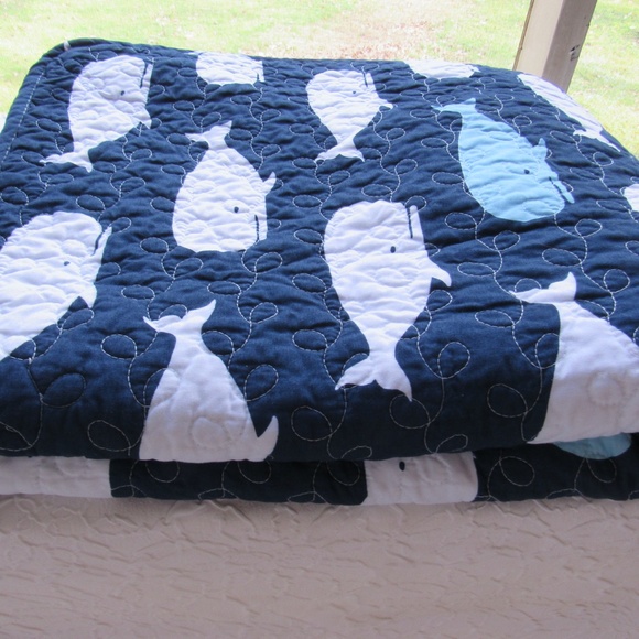 Quilted Whale Blanket Bedspread Fabric Few Spots Full? - Picture 2 of 13